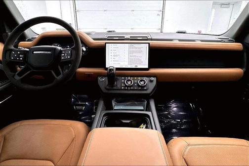 2023 Land Rover Defender 110 V8