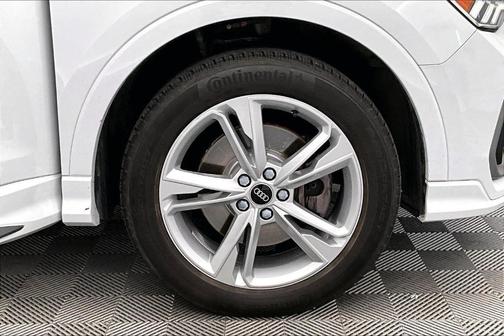 2022 Audi Q3 45 S line Premium Plus