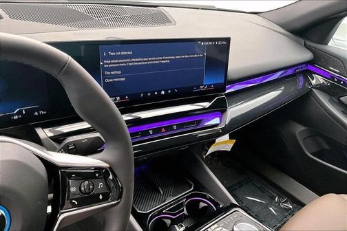 2025 BMW i5 xDrive40