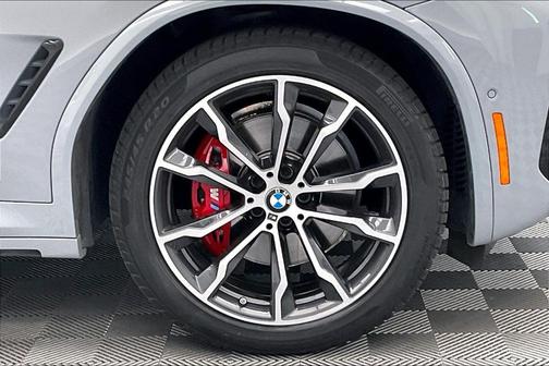 2022 BMW X3 M40i