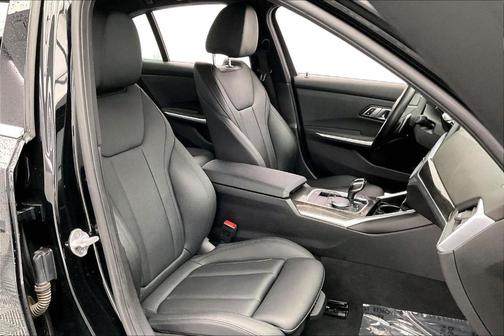2020 BMW 330 i