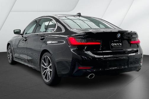 2020 BMW 330 i