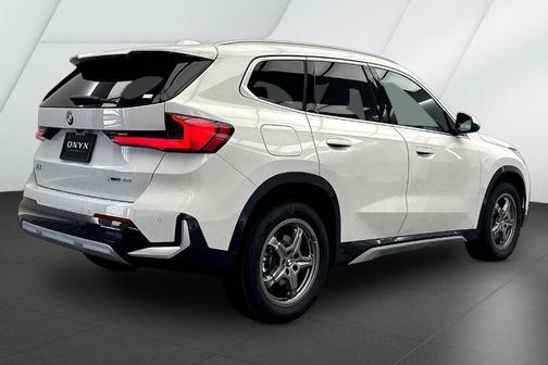 Alpine White 2026 BMW X1 xDrive28i