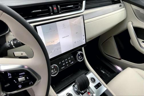 2025 Jaguar F-PACE P250 R-Dynamic S