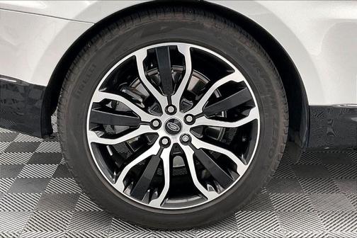 2022 Land Rover Range Rover Sport HSE Silver Edition