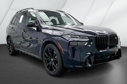 2025 BMW X7 M60i