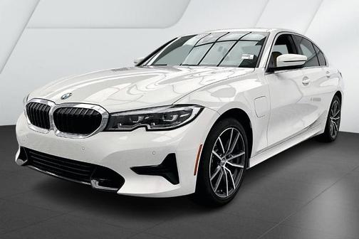 2021 BMW 330e xDrive