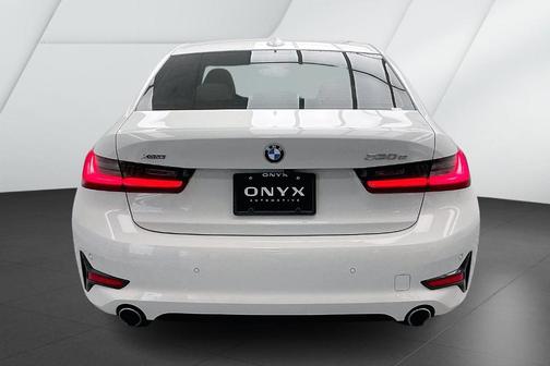 2021 BMW 330e xDrive