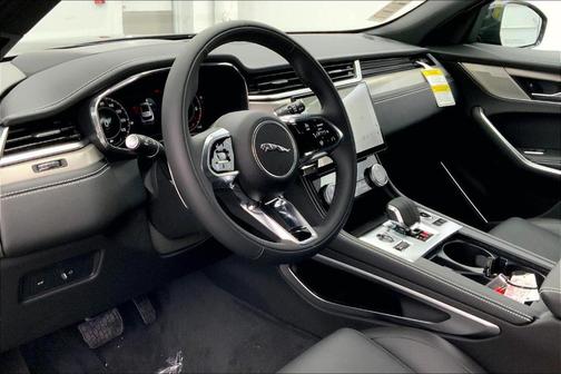 2026 Jaguar F-PACE P250 R-Dynamic S