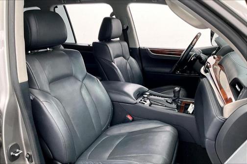 2019 Lexus LX 570