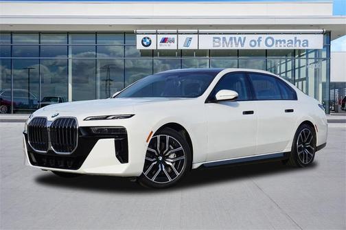 2024 BMW 740 i
