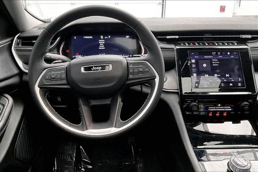 2023 Jeep Grand Cherokee Laredo X