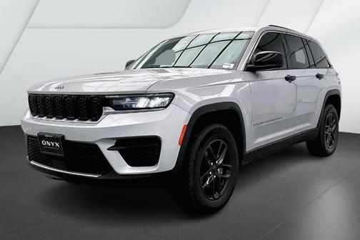 2023 Jeep Grand Cherokee Laredo X
