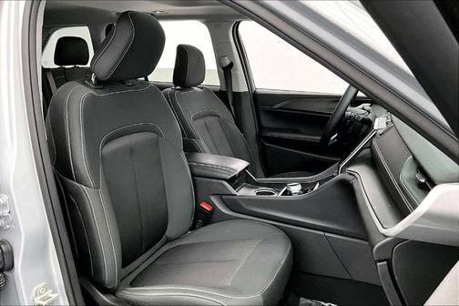 2023 Jeep Grand Cherokee Laredo X