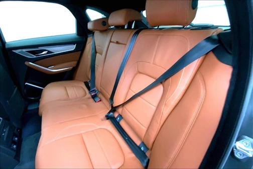 2026 Jaguar F-PACE P400 R-Dynamic S