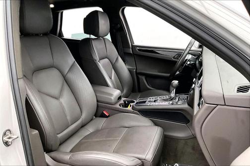 2021 Porsche Macan S