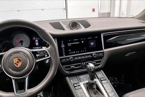 2021 Porsche Macan S