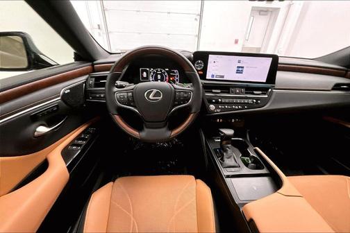 2025 Lexus ES 350 Ultra Luxury