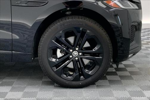 2025 Jaguar F-PACE P250 R-Dynamic S