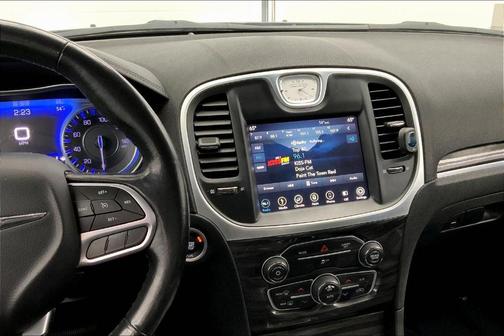 2019 Chrysler 300 Touring