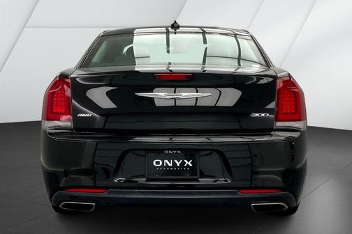2019 Chrysler 300 Touring