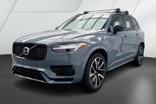 2023 Volvo XC90 Recharge Plug-In Hybrid T8 Ultimate Dark Theme 7-Seater