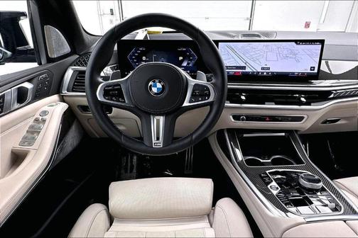 2024 BMW X7 M60i