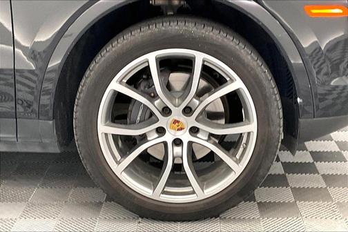 2019 Porsche Cayenne Base