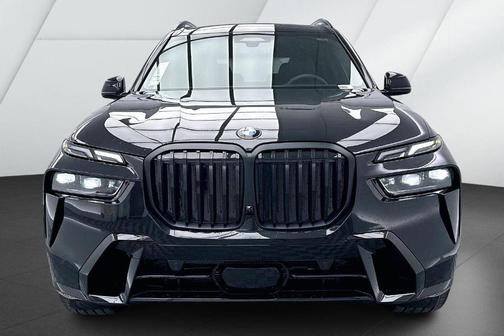 Black Sapphire Metallic 2026 BMW X7 xDrive40i