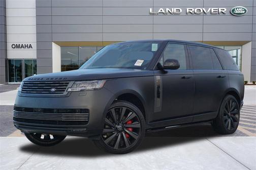 2025 Land Rover Range Rover P615 SV