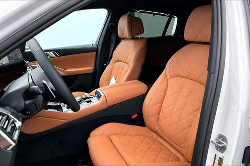 2026 BMW X6 M60i