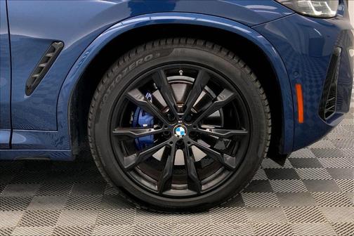 2024 BMW X3 M40i