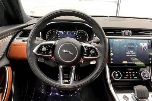 2022 Jaguar XF P300 R-Dynamic SE