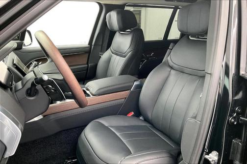 2025 Land Rover Range Rover AUTOBIOGRAPHY