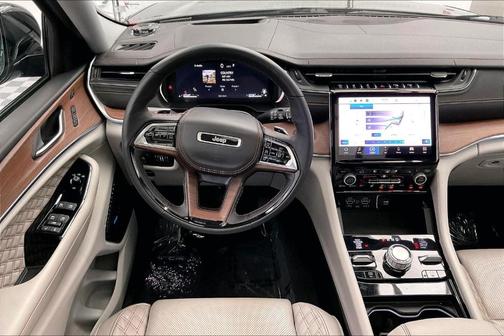 2023 Jeep Grand Cherokee L Summit