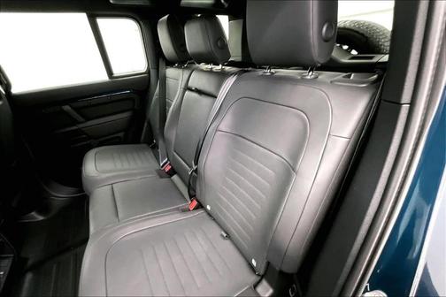 2026 Land Rover Defender OCTA