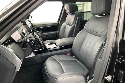 2025 Land Rover Range Rover P400 SE 7 Seat