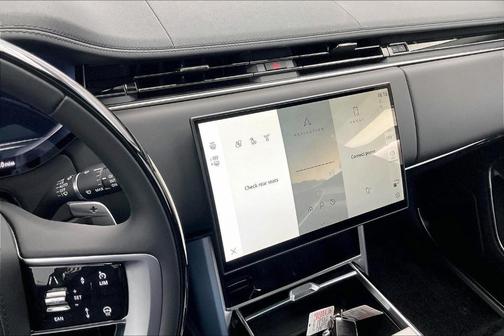 2025 Land Rover Range Rover P400 SE 7 Seat
