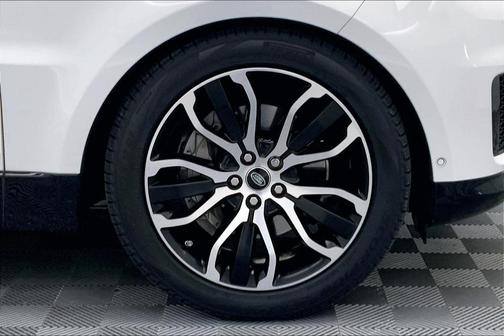 2021 Land Rover Range Rover Sport HSE Silver Edition