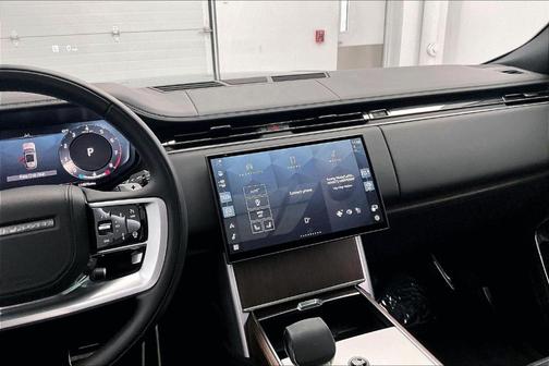 2025 Land Rover Range Rover P530 SE 7 Seat