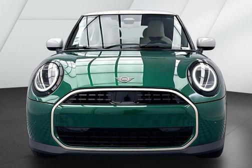 British Racing Green IV Metallic 2026 MINI Hardtop Cooper