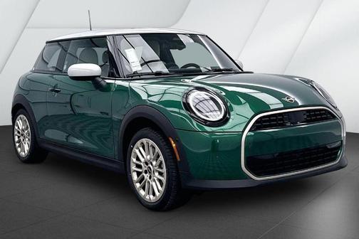 British Racing Green IV Metallic 2026 MINI Hardtop Cooper