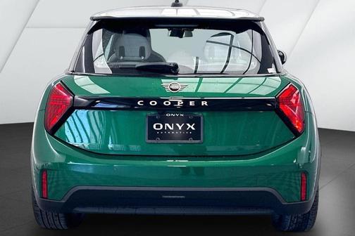 British Racing Green IV Metallic 2026 MINI Hardtop Cooper