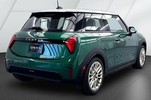 British Racing Green IV Metallic 2026 MINI Hardtop Cooper