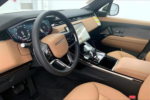 2025 Land Rover Range Rover Sport P360 SE