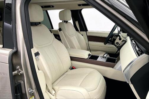 2025 Land Rover Range Rover P550e SE