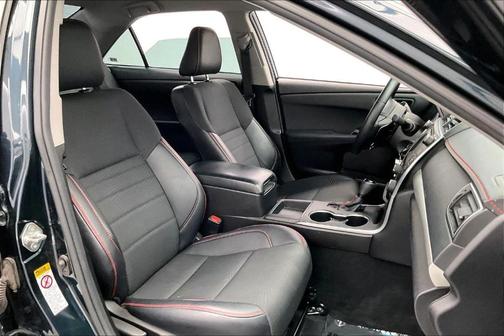 2016 Toyota Camry XLE