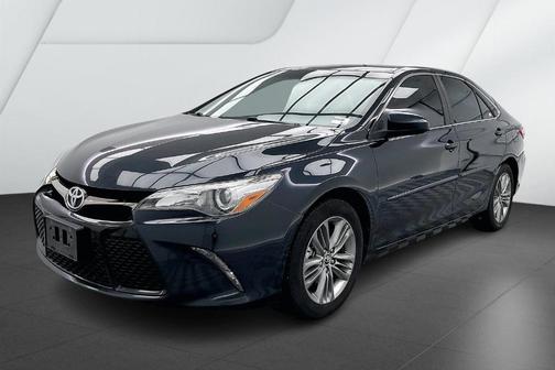 2016 Toyota Camry XLE