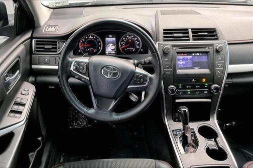 2016 Toyota Camry XLE