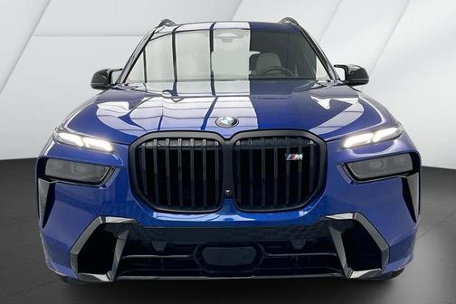 2025 BMW X7 M60i